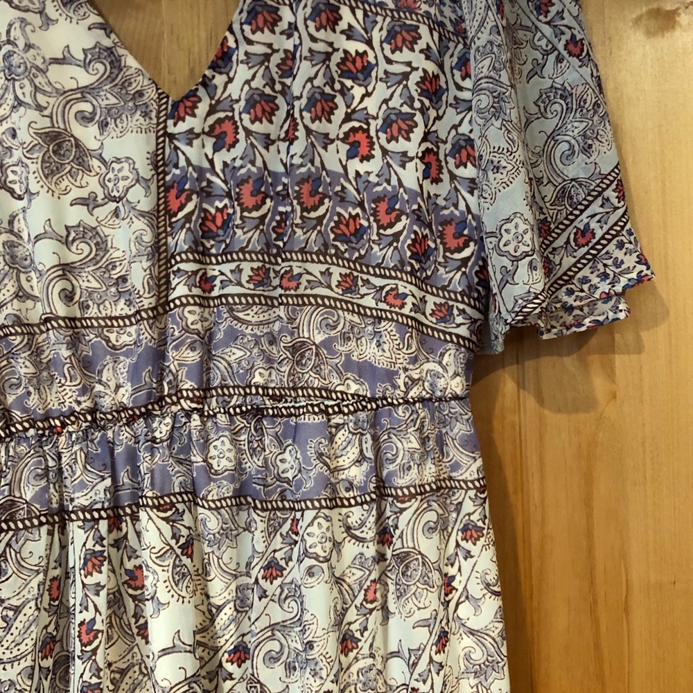 Dress - Picture 5 of 6